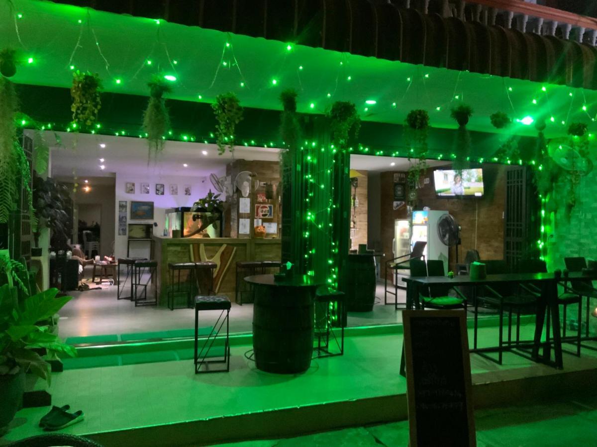 七岩 Ban Por Fai酒店 外观 照片